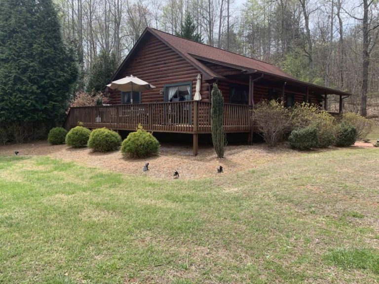 Ridge View Cabin Updated Exterior