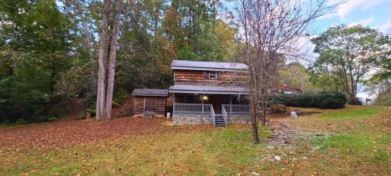 Saluda Dream Cabin Exterior